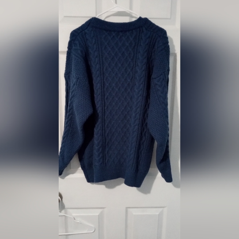 Blue Crew Neck Sweater with Textured Knit - Picture 5 of 5